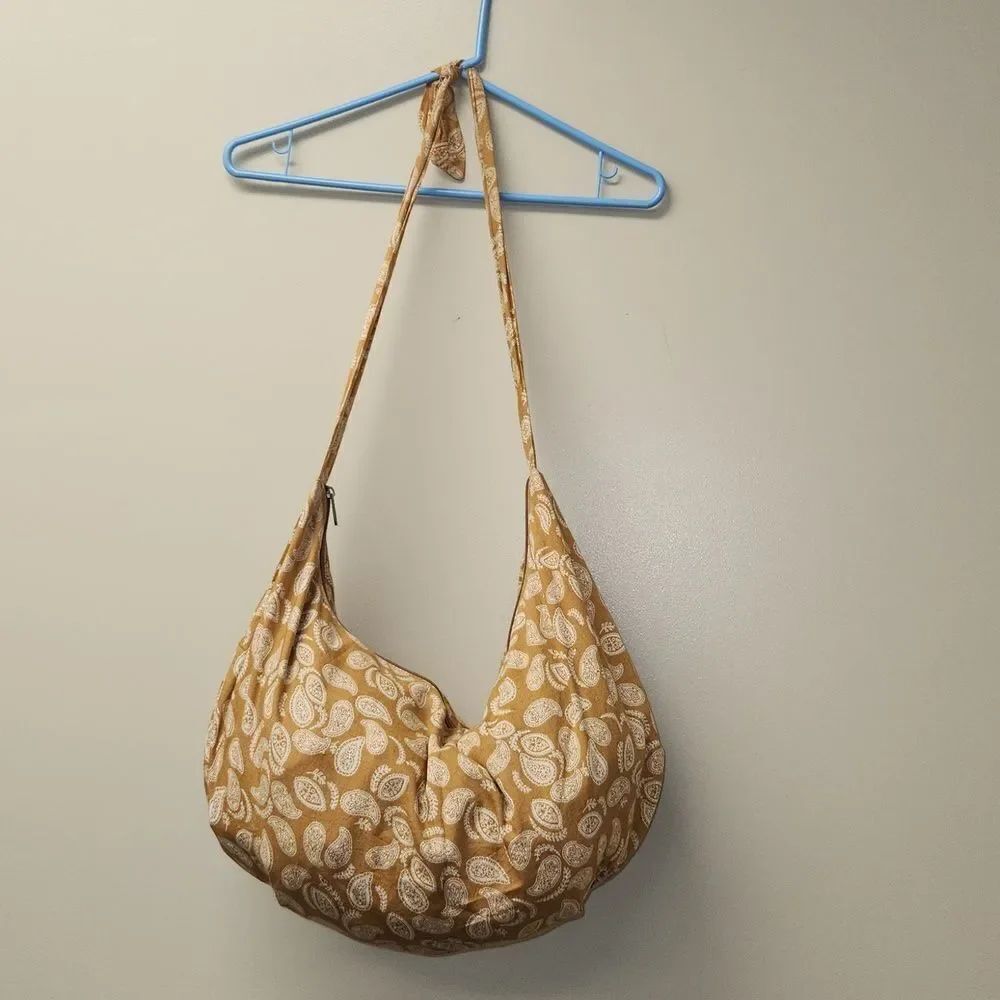 Old Navy Large Paisley Print Bag